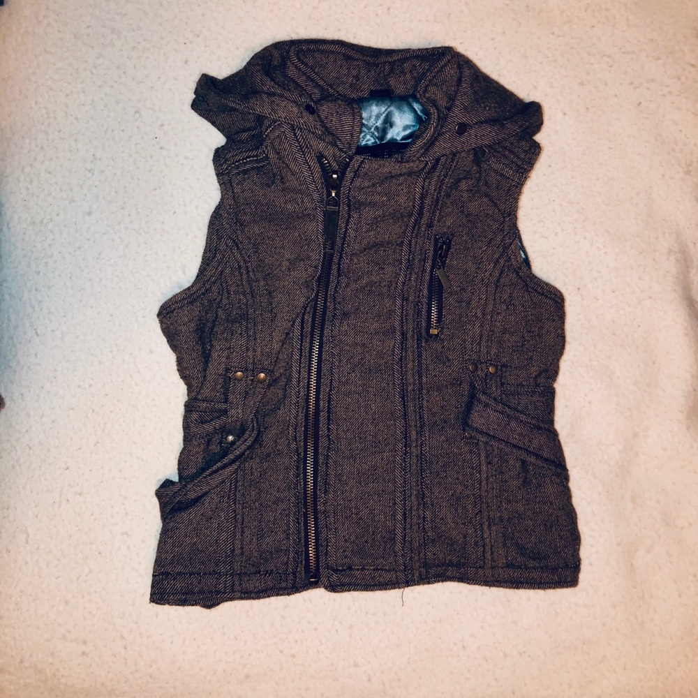 BB Dakota Brown Tweed hooded Vest, Medium